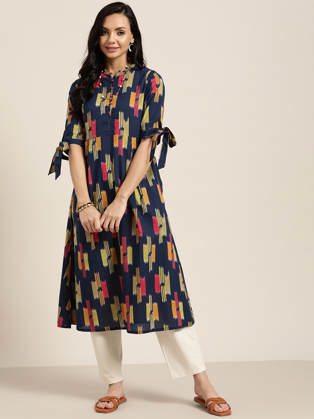 

Sangria Women Navy Blue & Green Geometric Printed Kurta