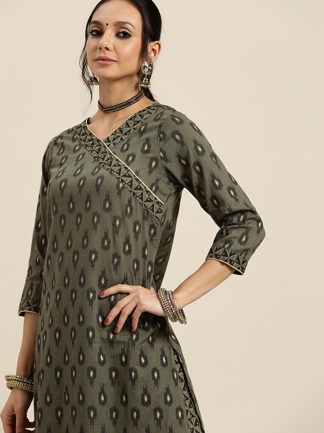 

Sangria Women Charcoal Grey Pure Cotton Ethnic Motifs Printed Angrakha Kurta with Palazzos