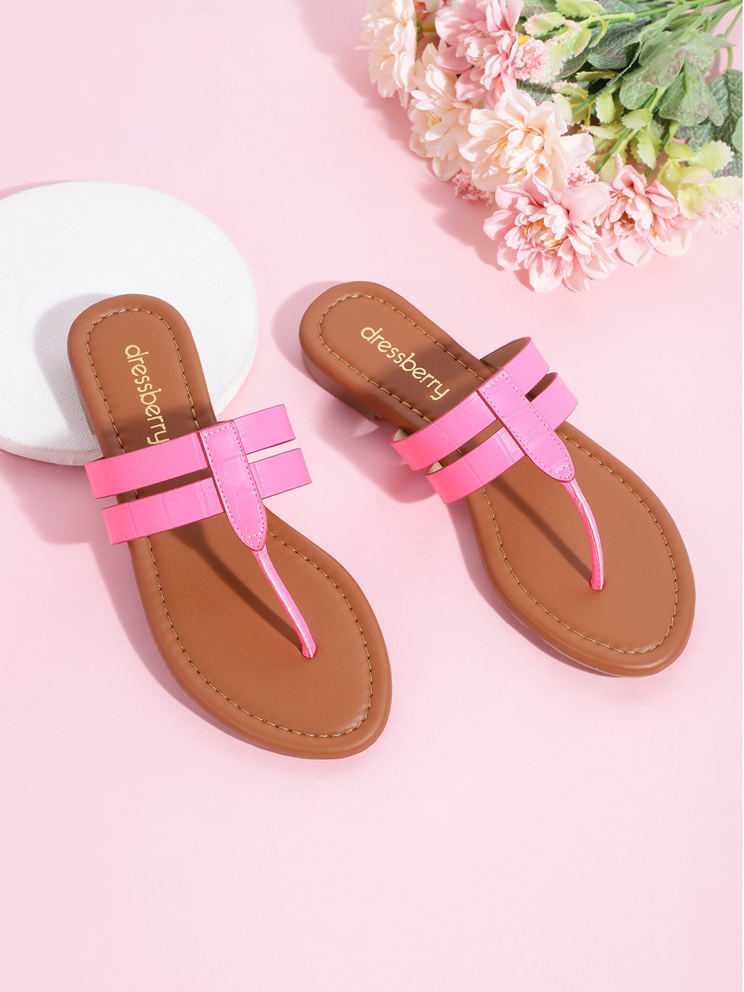 

DressBerry Women Pink Croc Textured T-Strap Flats
