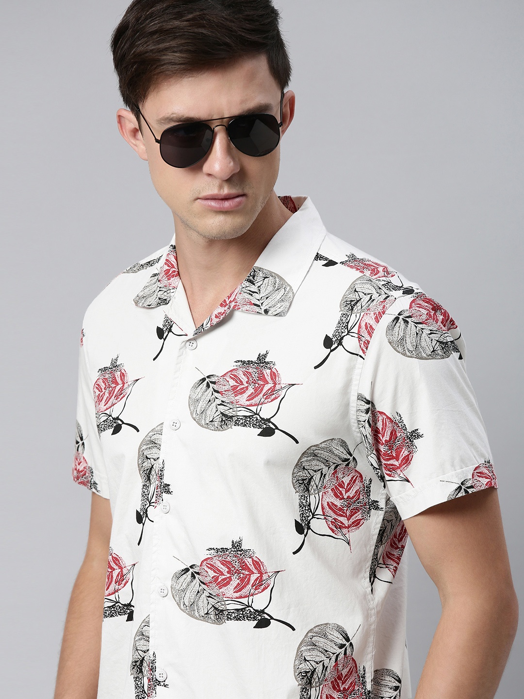 

HERE&NOW Men White Slim Fit Floral Printed Cuban Collar Casual Shirt