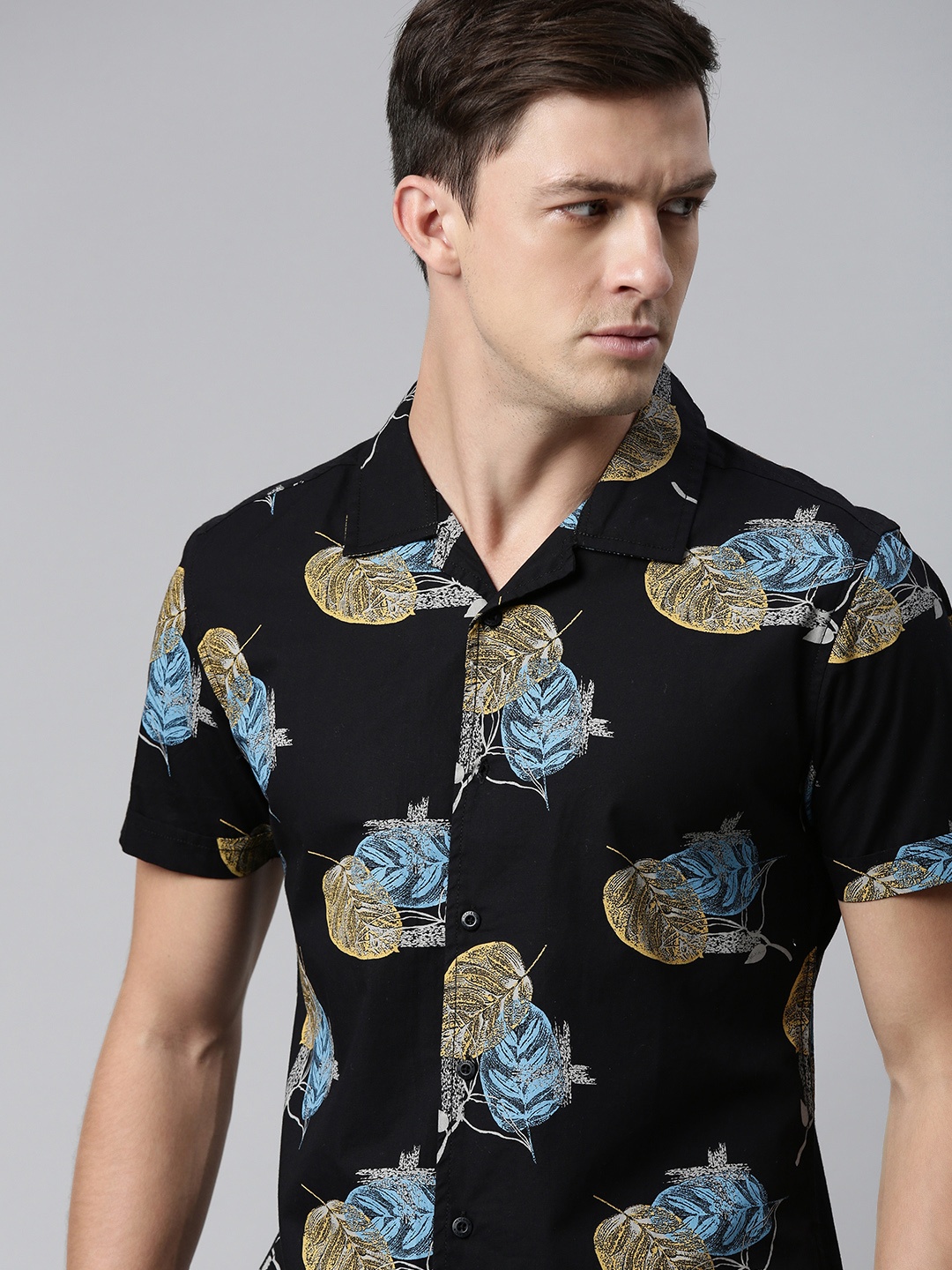 

HERE&NOW Men Black Slim Fit Printed Cuban Collar Casual Shirt