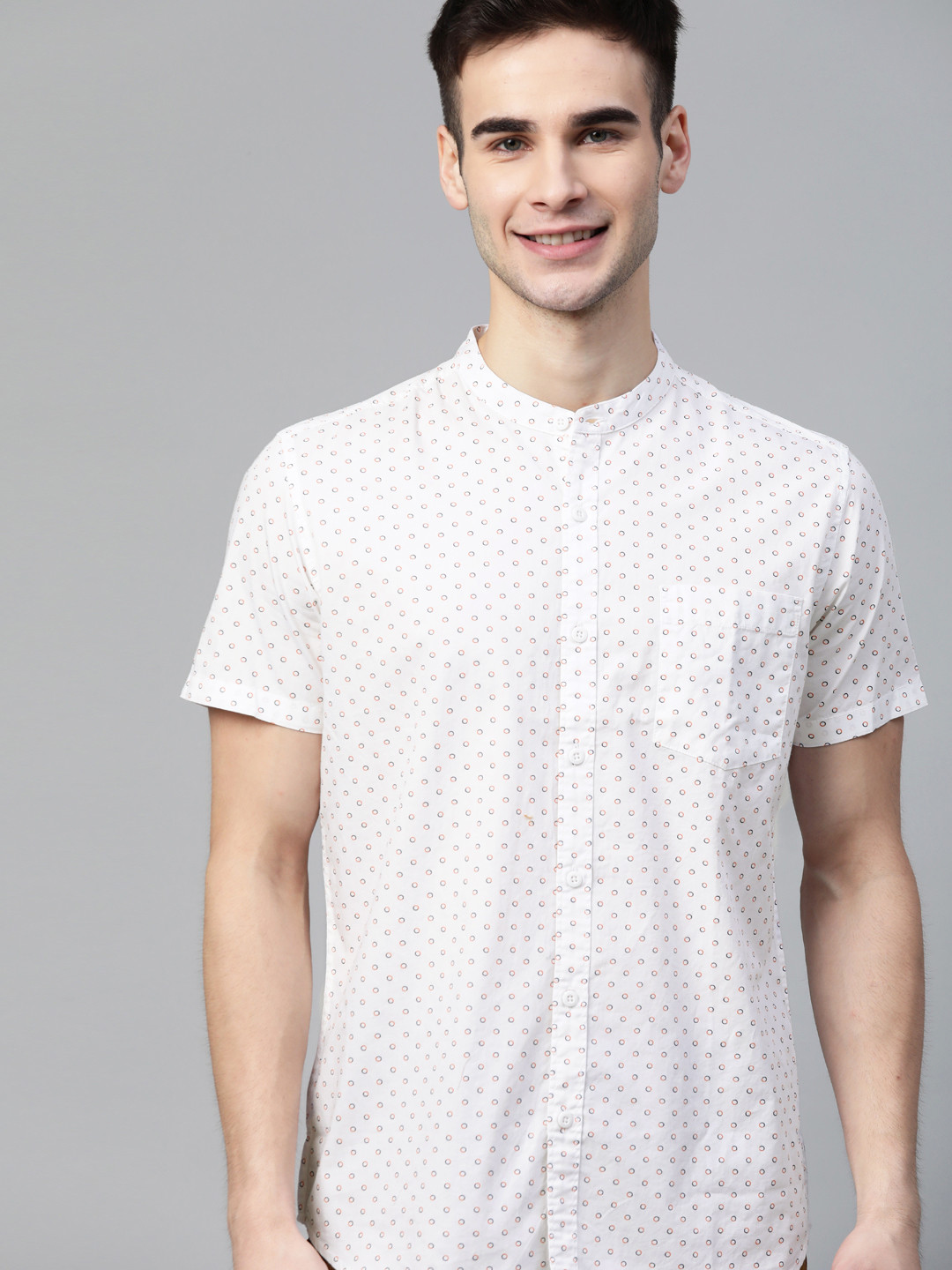 

HERE&NOW Men White & Red Pure Cotton Slim Fit Printed Casual Shirt