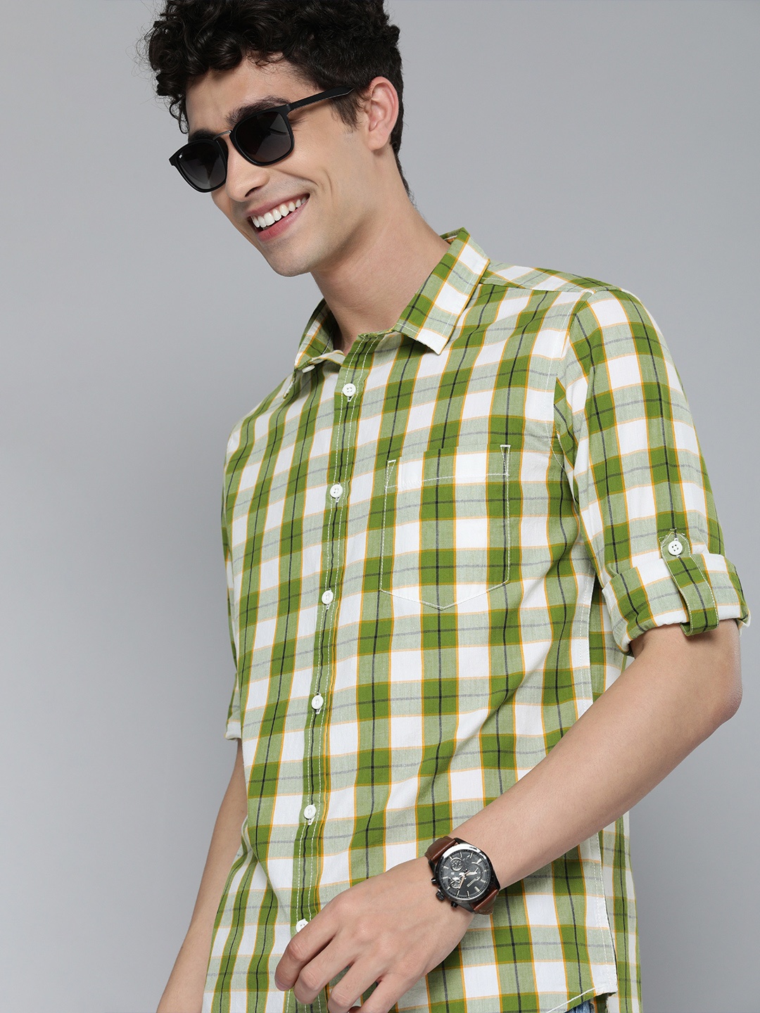 

HERE&NOW Men Green & White Checked Casual Shirt