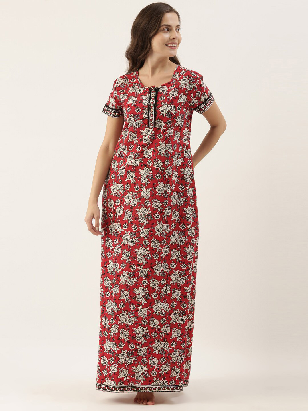 

Bannos Swagger Red Printed Maxi Nightdress