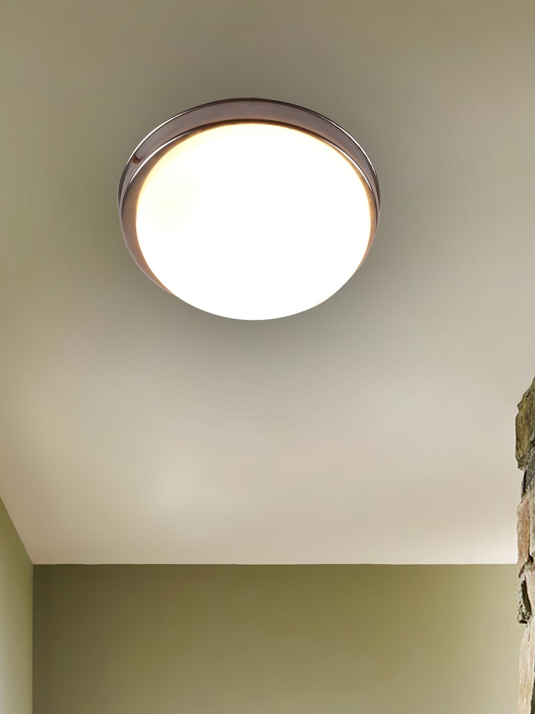

MFD HOME FURNISHING White & Silver-Toned Solid Quirky Flush Mount Light