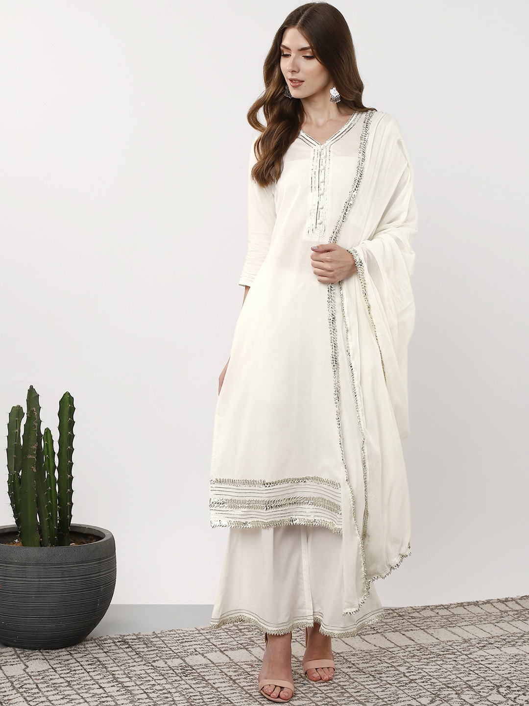 

Sangria Women White Solid Kurta with Palazzos & Dupatta