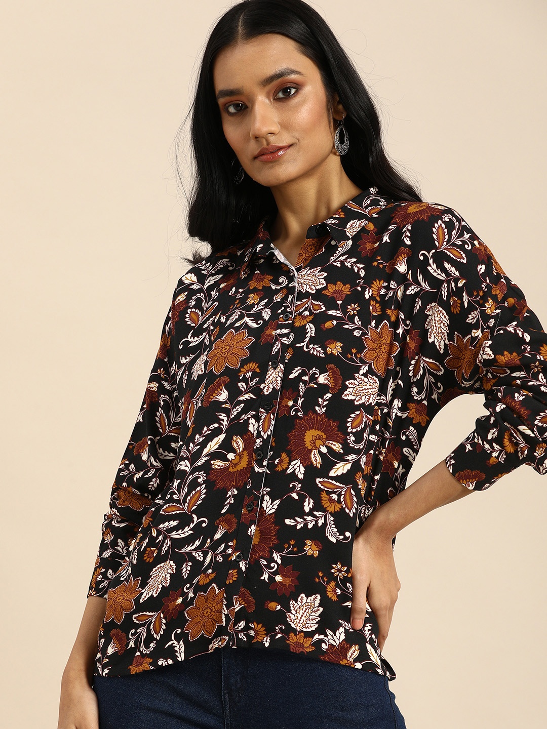 

all about you Women Black Floral Printed Regular Fit Casual Shirt