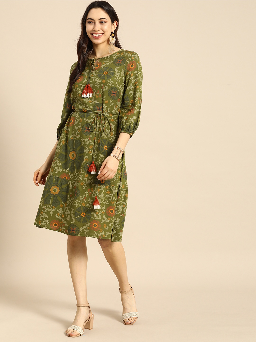 

all about you Green Floral Keyhole Neck A-Line Dress