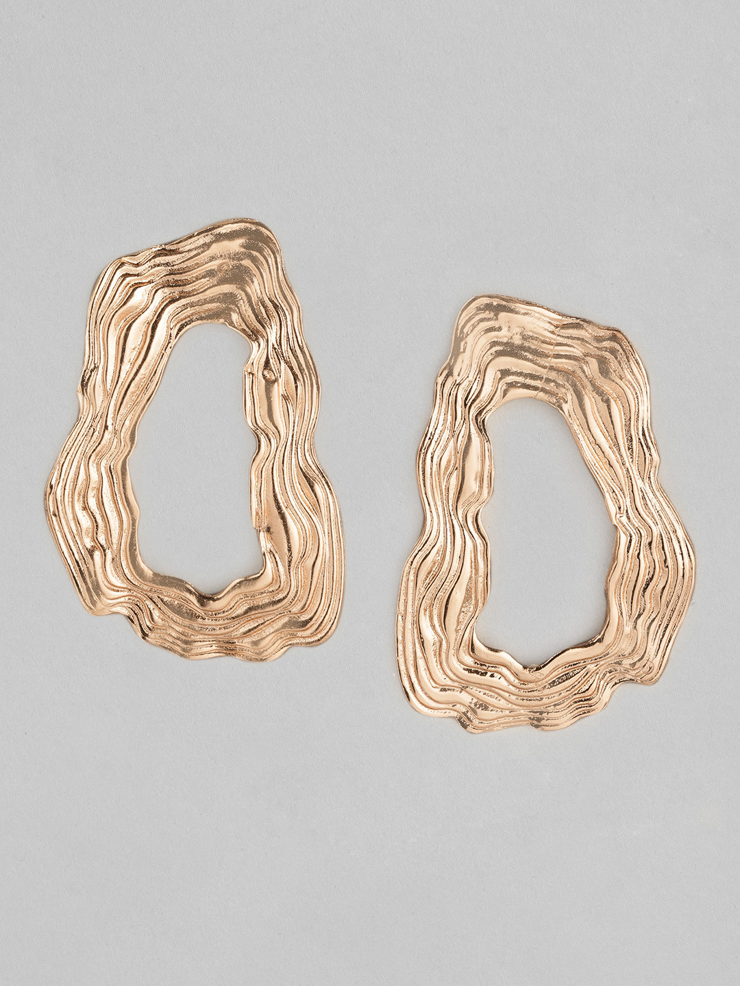 

DressBerry Rose Gold-Toned Textured Contemporary Drop Earrings