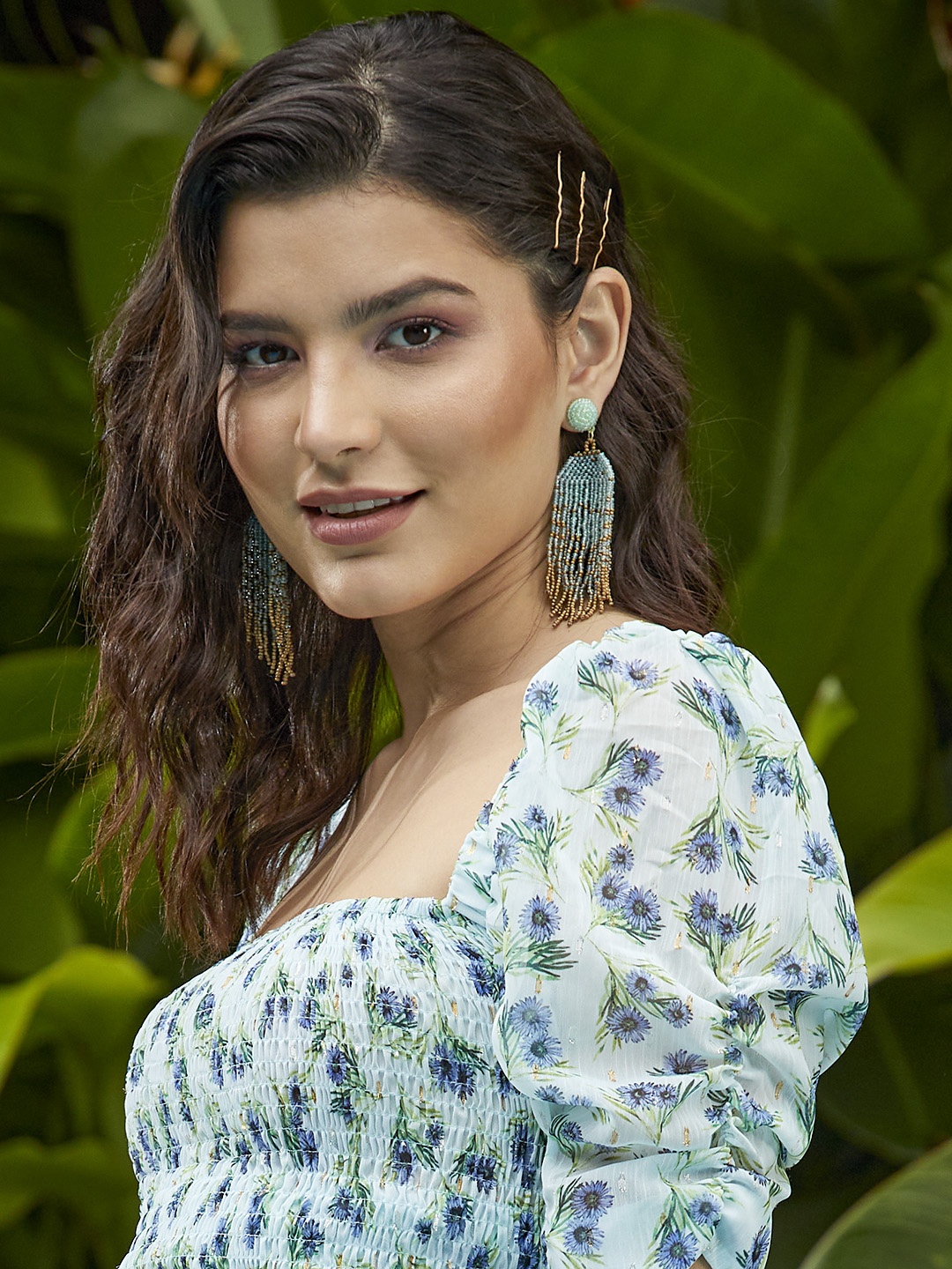 

DressBerry Turquoise Blue & Gold-Toned Contemporary Drop Earrings