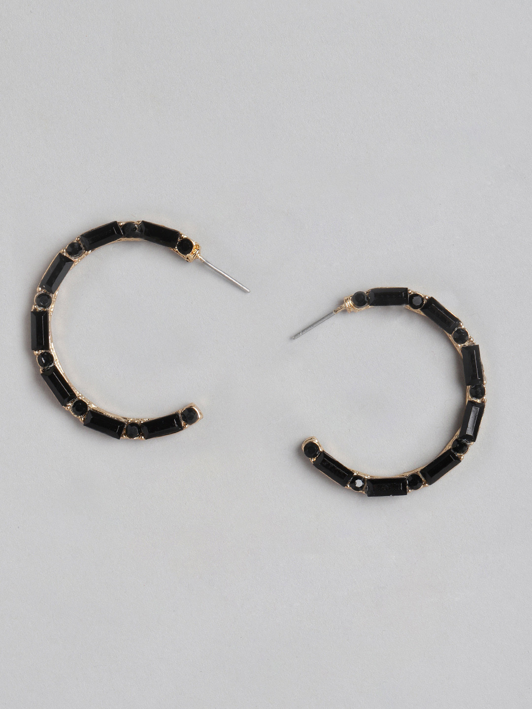 

DressBerry Black & Gold-Toned Studded Crescent Shaped Half Hoop Earrings