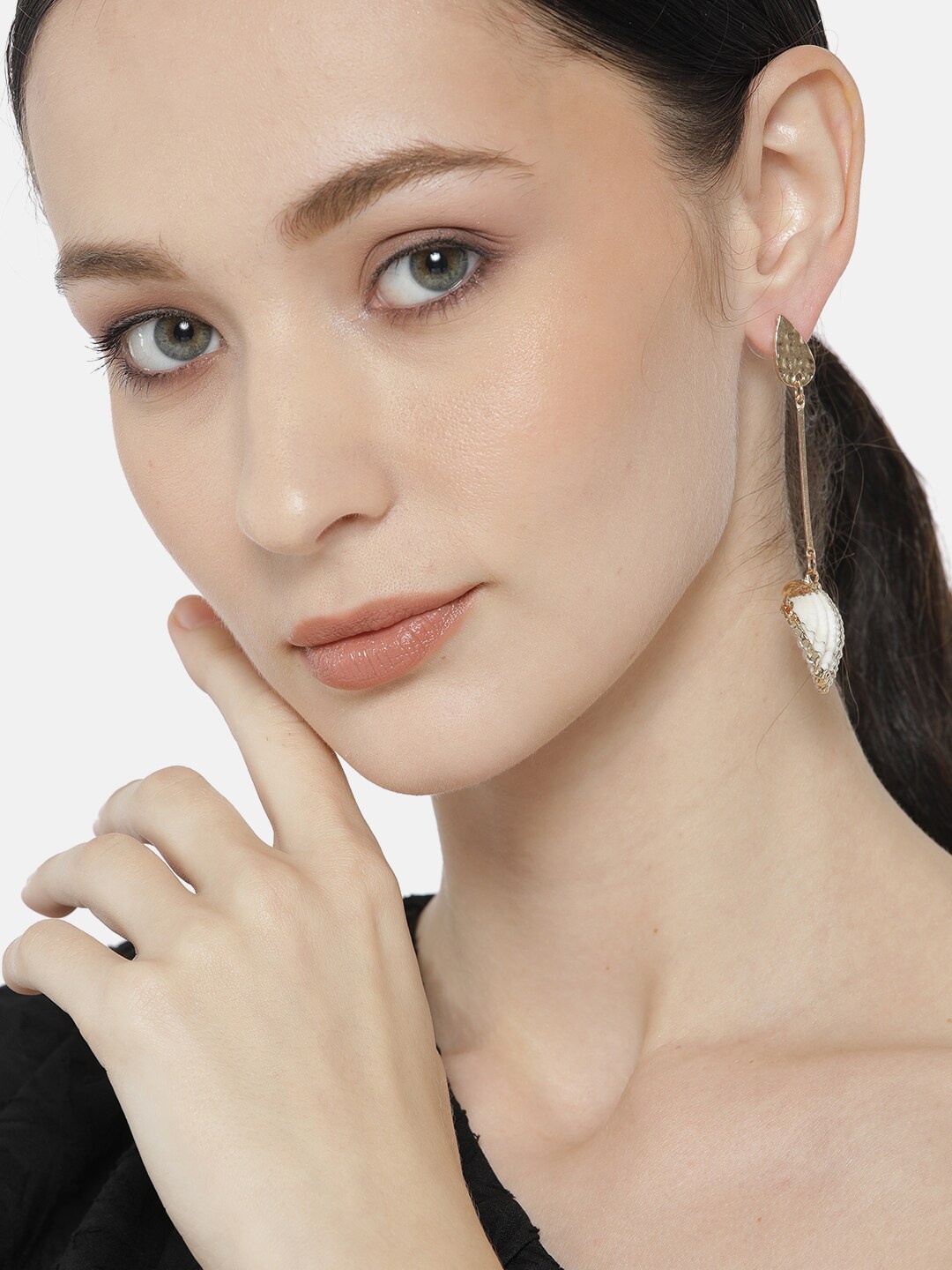 

DressBerry Gold-Toned & Off White Contemporary Drop Earrings with Sea Shell Detail