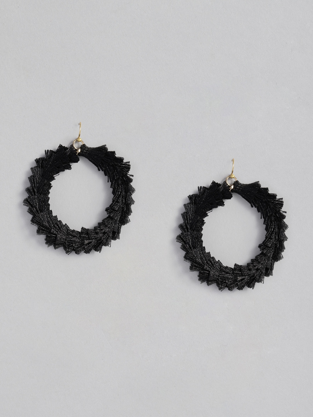 

DressBerry Black Circular Hoop Earrings