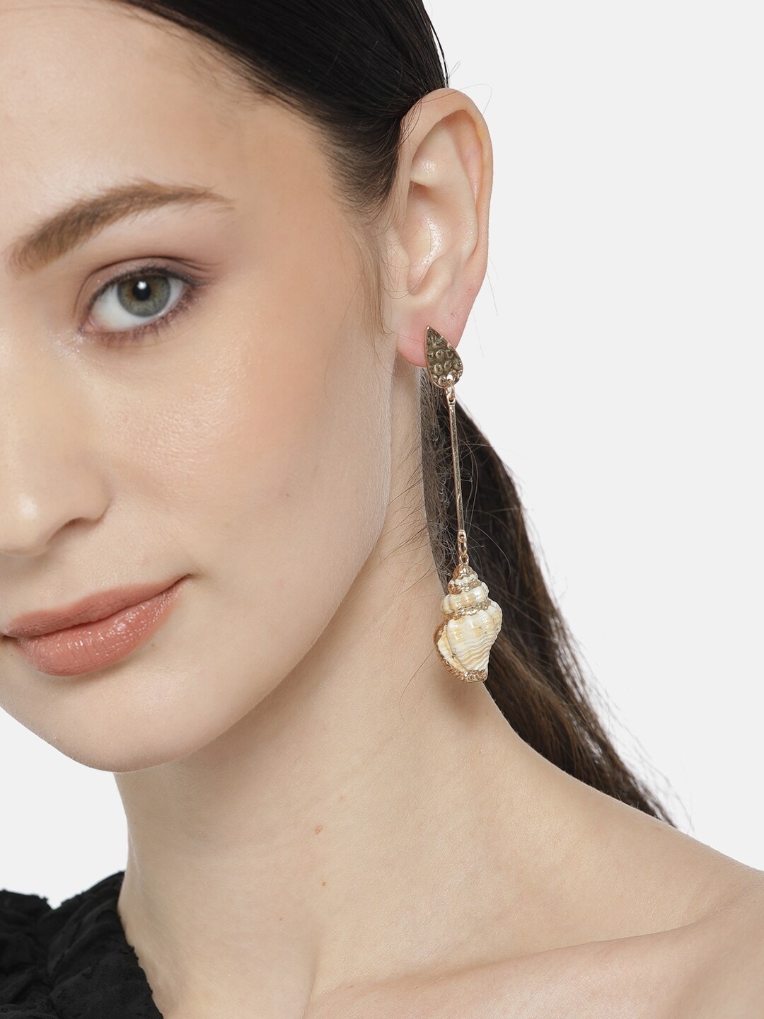 

DressBerry Gold-Toned & Off White Contemporary Drop Earrings with Sea Shell Detail