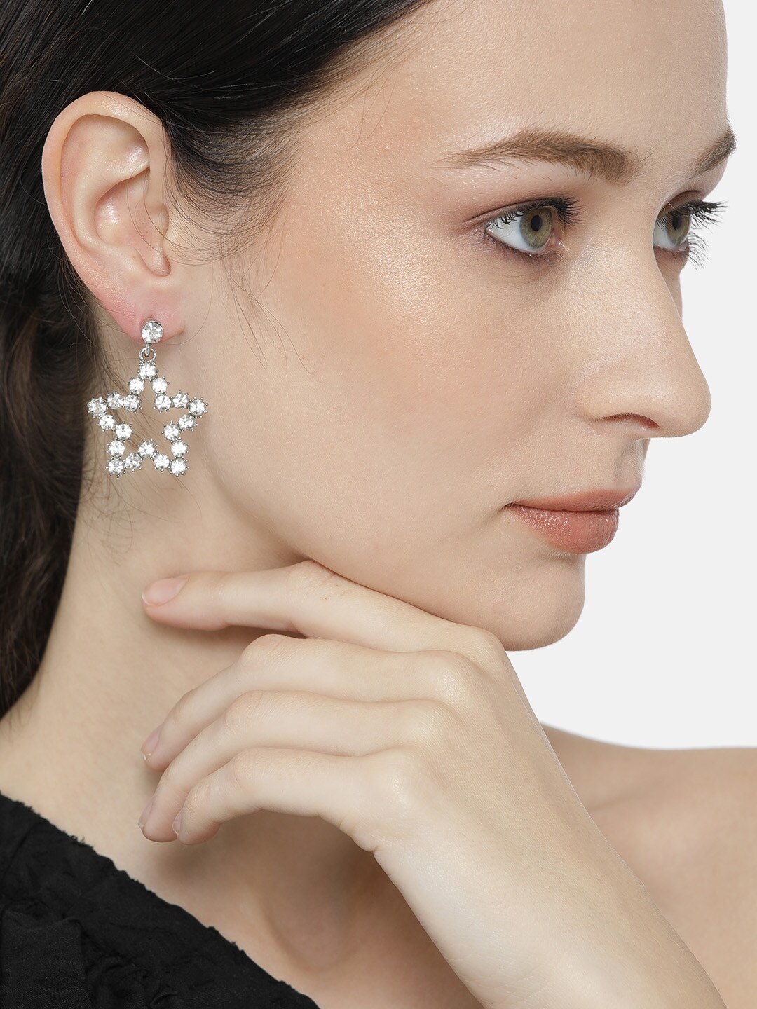 

DressBerry Silver-Toned Stone-Studded Star Shaped Drop Earrings