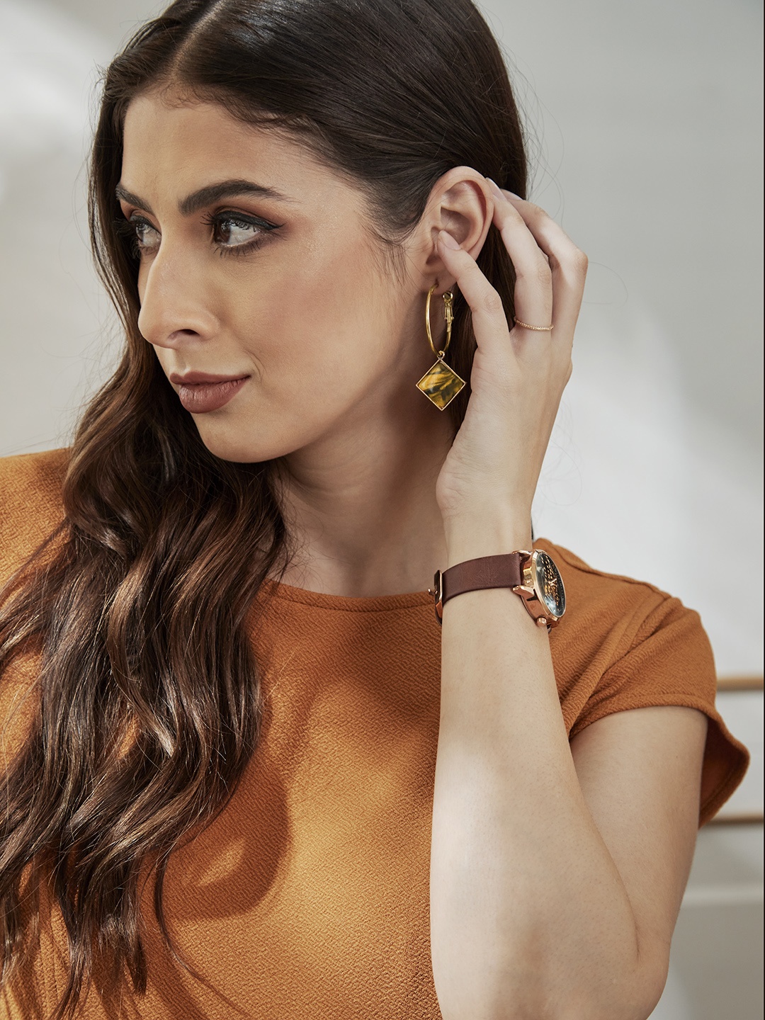 

DressBerry Mustard Yellow Gold Plated Beaded Diamond Shaped Drop Earrings