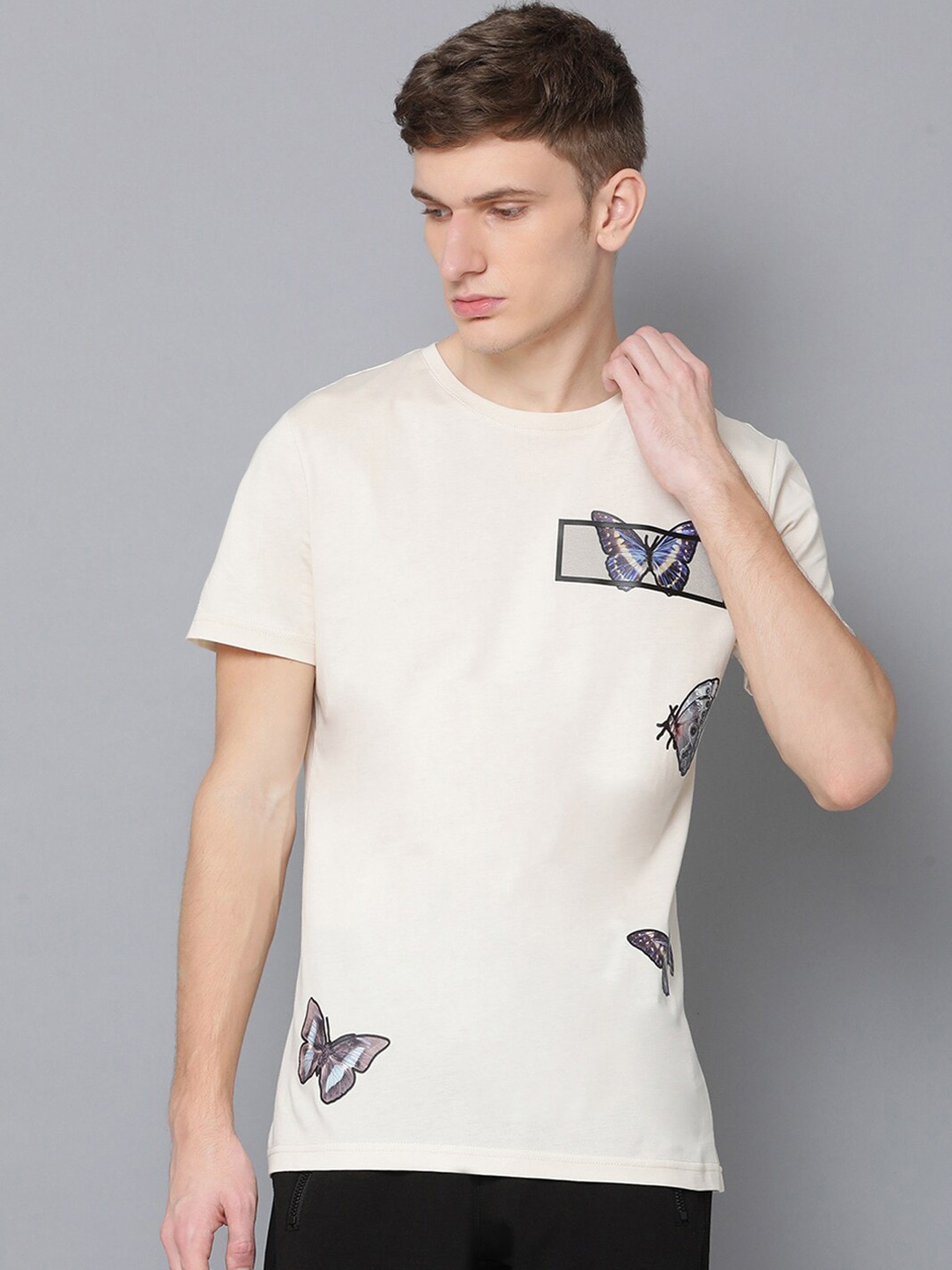 

Antony Morato Men Off-White Printed Round Neck T-shirt