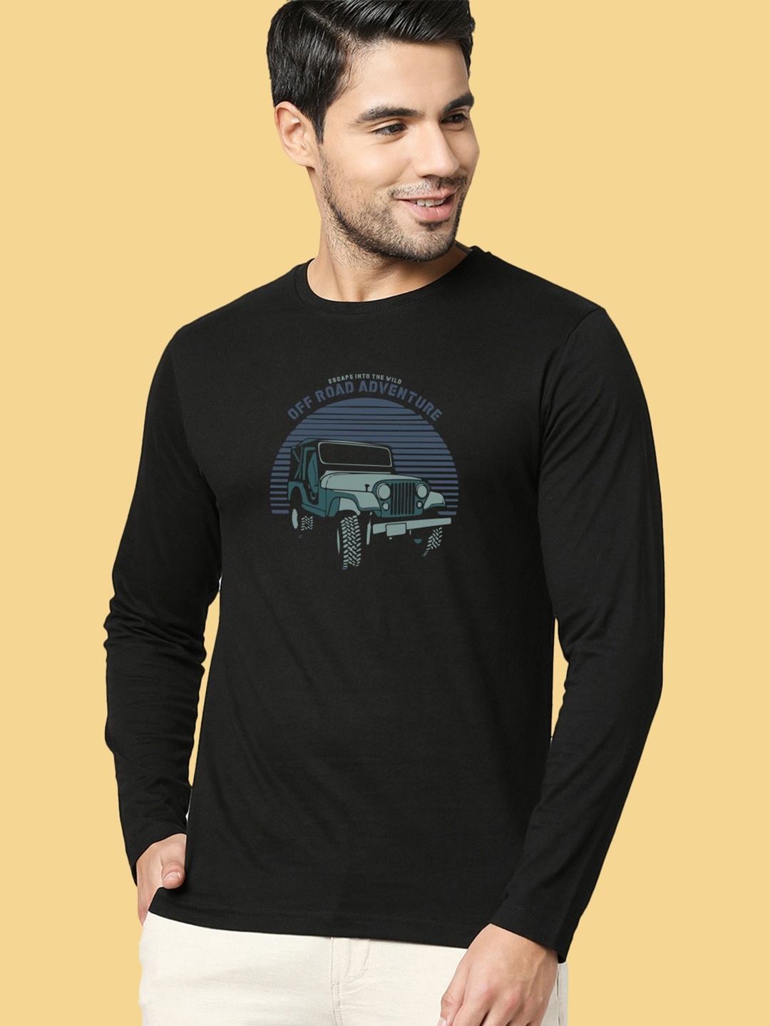 

Bewakoof Men Black & Blue Printed Round Neck T-shirt