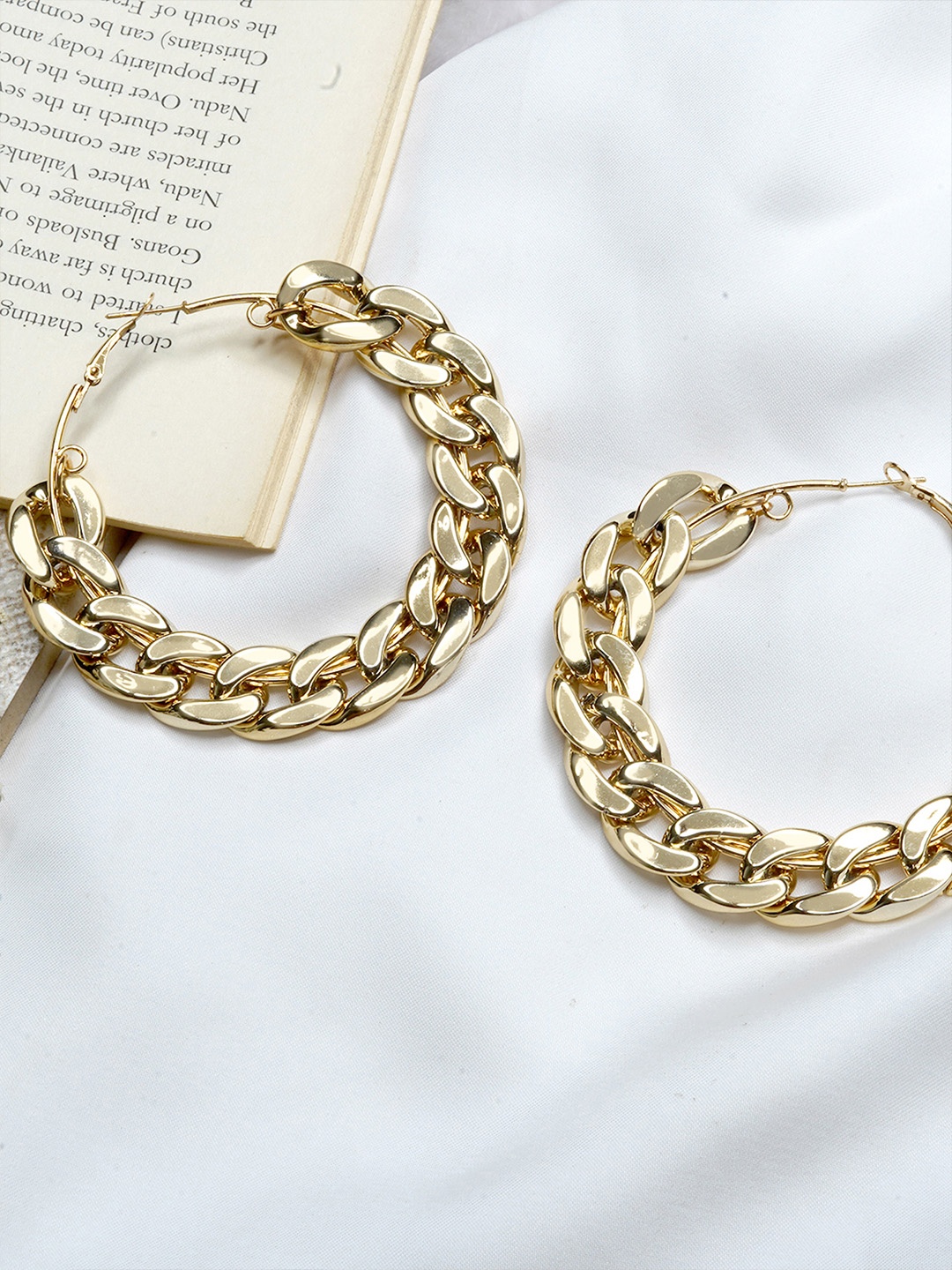 

JOKER & WITCH Gold-Toned Contemporary Hoop Earrings