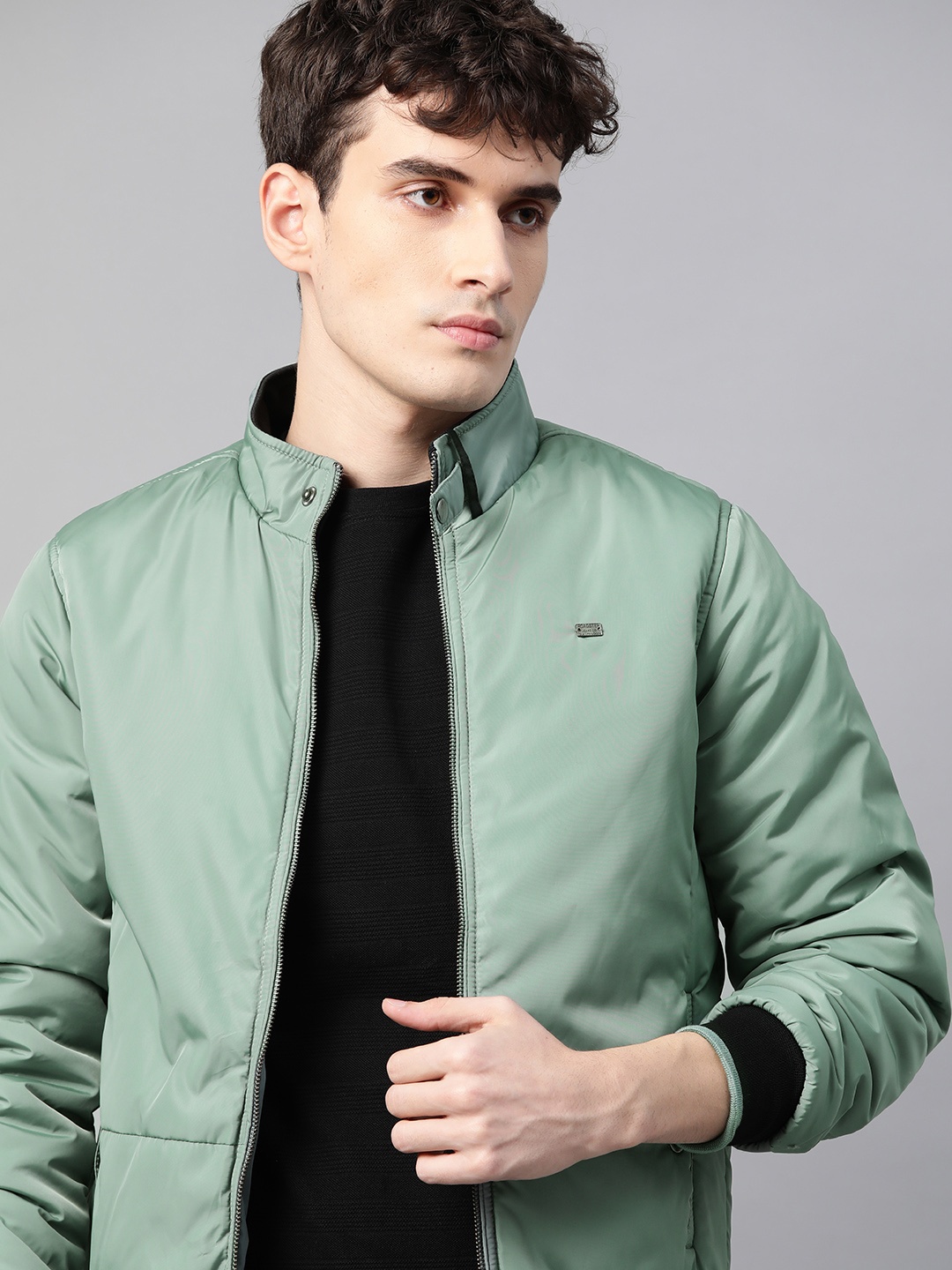 

Roadster Men Green Solid Bomber Jacket