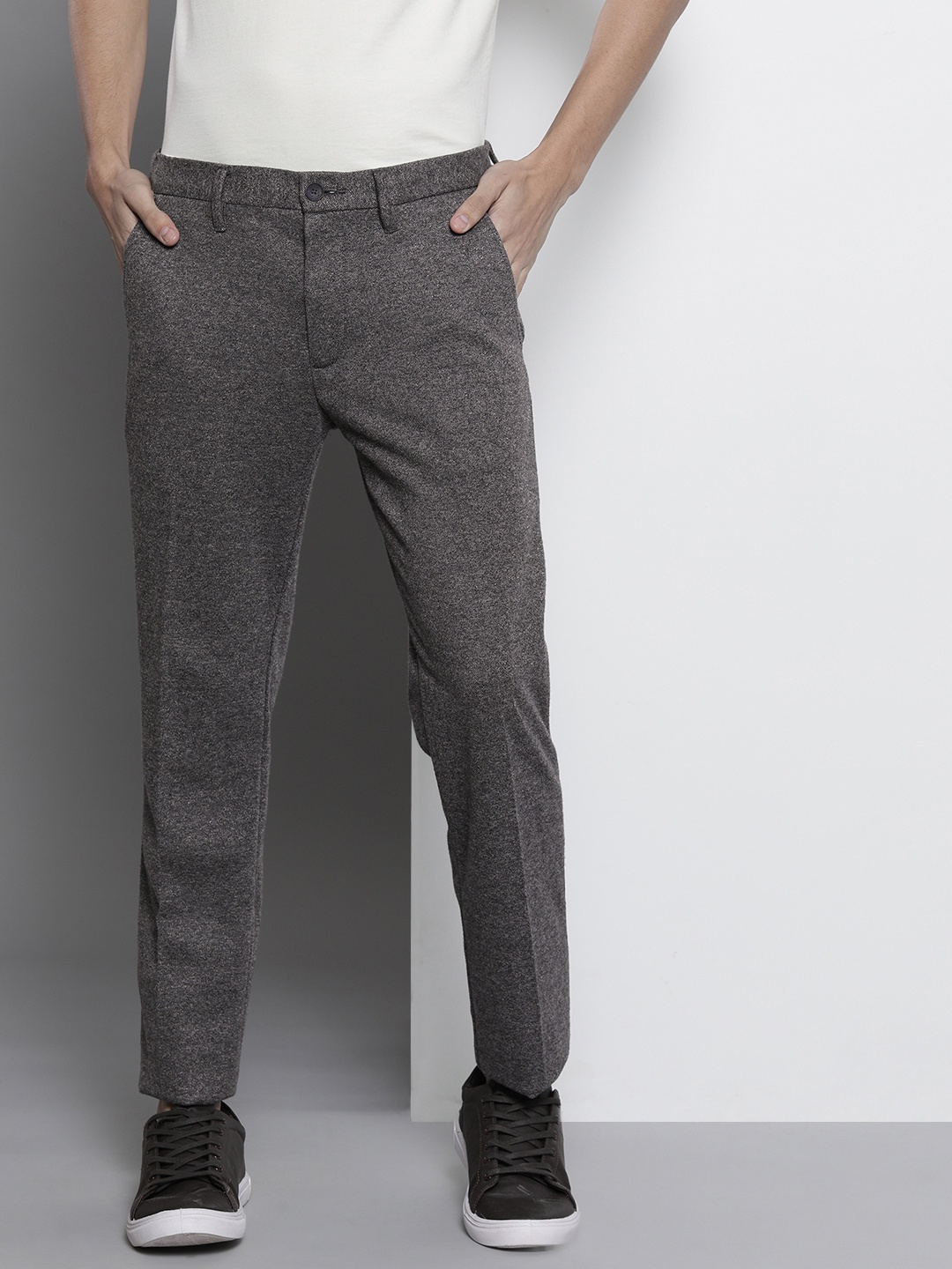 

Tommy Hilfiger Men Charcoal Grey Slim Fit Trousers