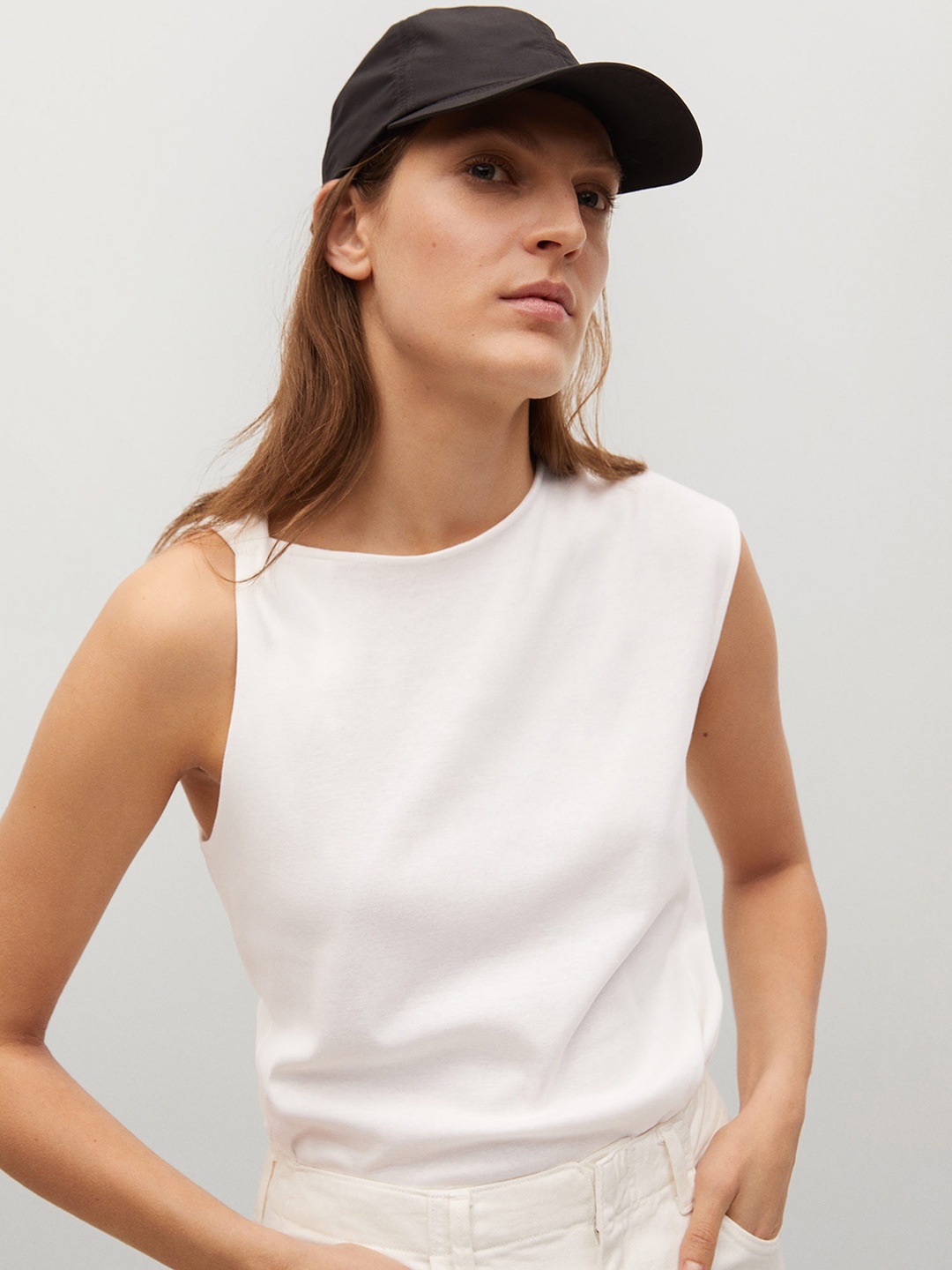 

MANGO Women White Sustainable Pure Cotton Solid Pure Cotton T-shirt with Wrap Detail