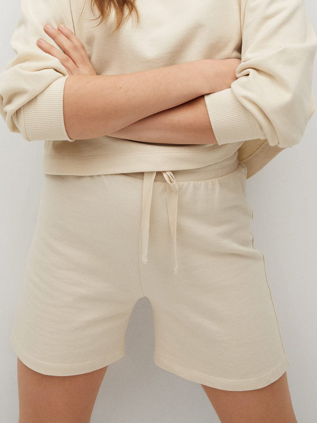 

MANGO Women Cream-Coloured Organic Cotton Sustainable Solid Regular Fit Shorts