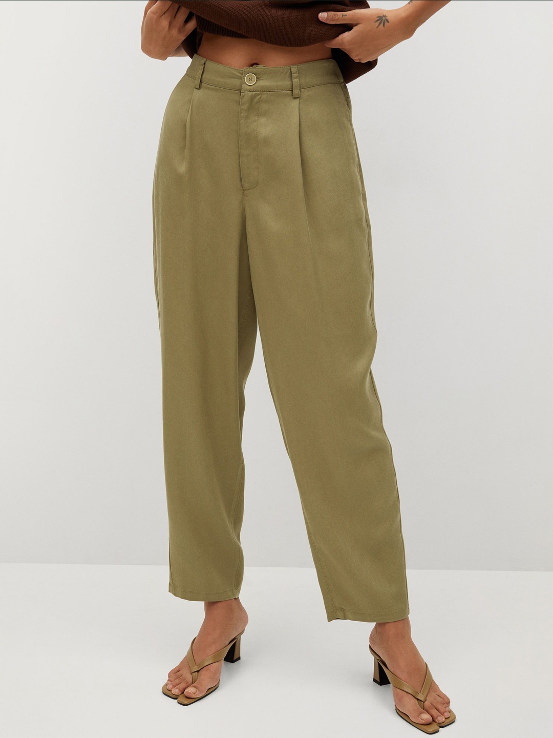 

MANGO Women Olive Green Pleated Regular Trousers