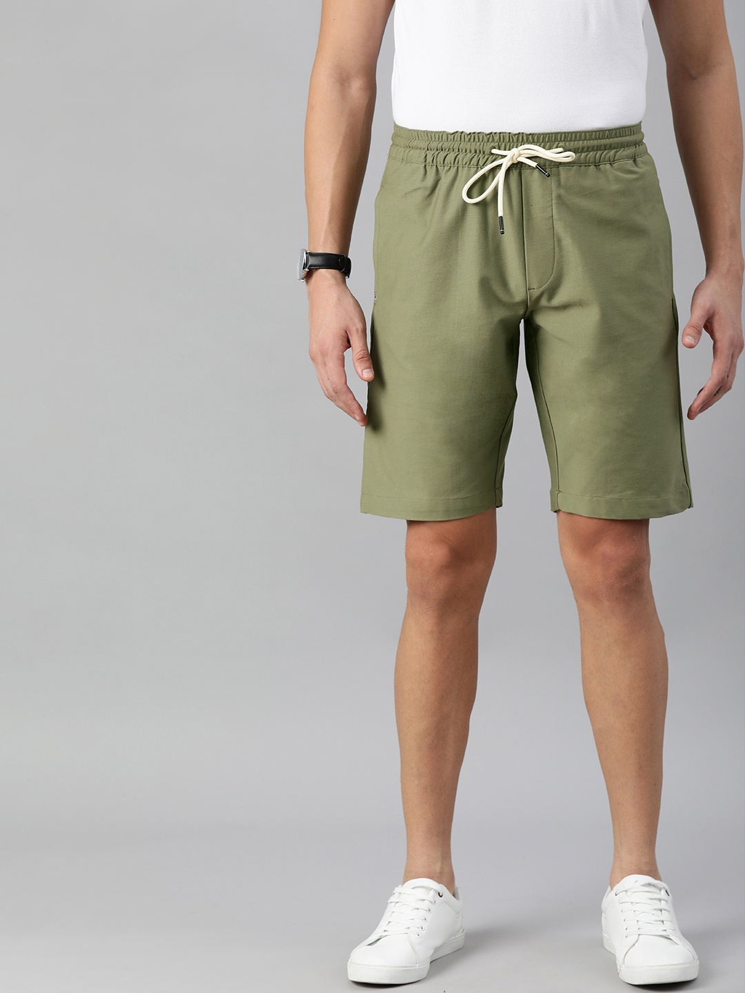 

Louis Philippe Sport Men Olive Slim Fit Low-Rise Regular Shorts