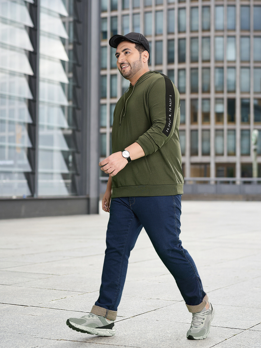 

Sztori Men Plus Size Olive Green Hooded Sweatshirt