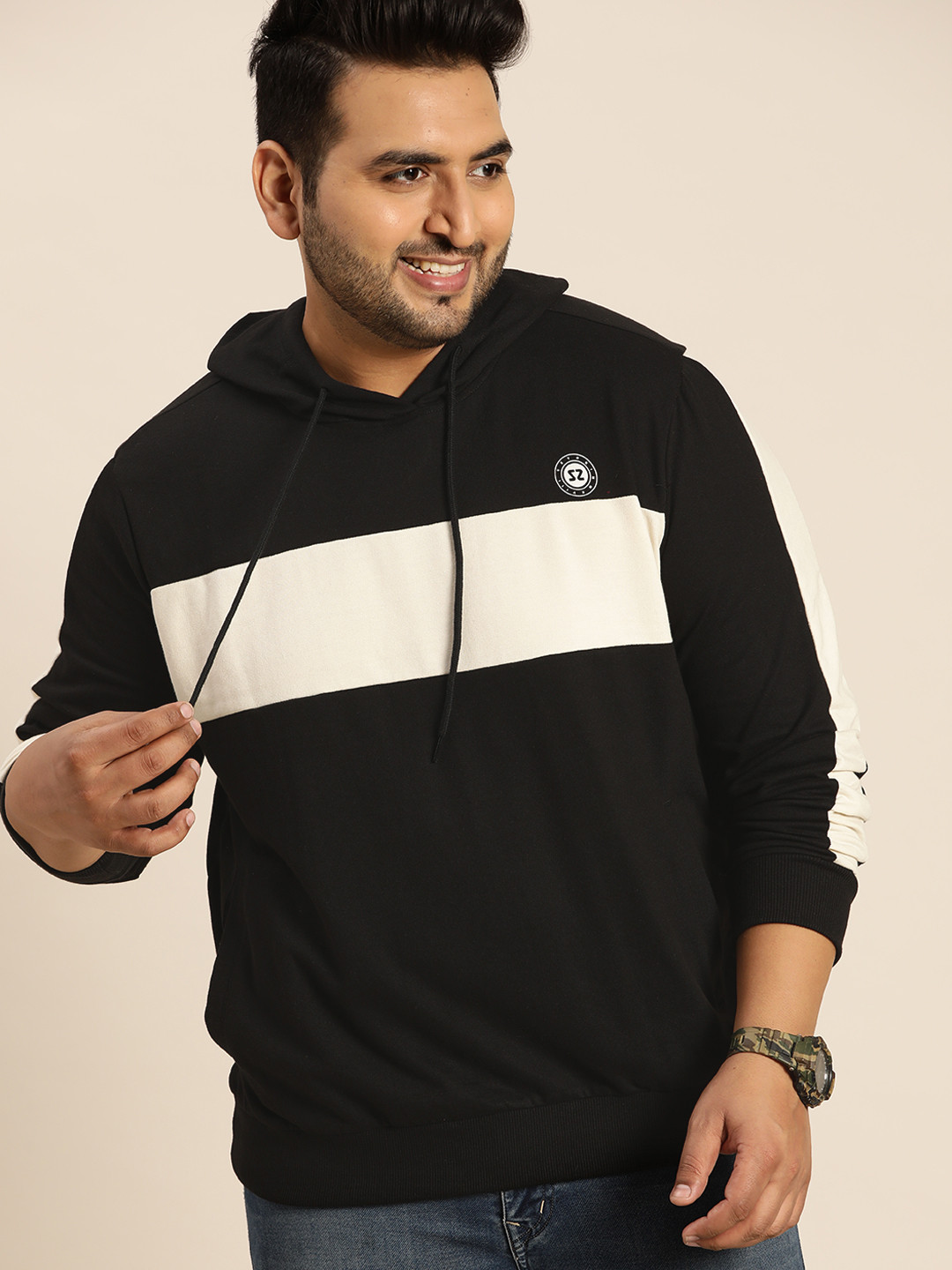 

Sztori Men Plus Size Black Colourblocked Hooded Sweatshirt