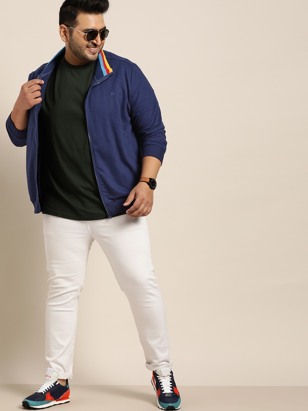 

Sztori Men Plus Size Navy Blue Solid Sweatshirt