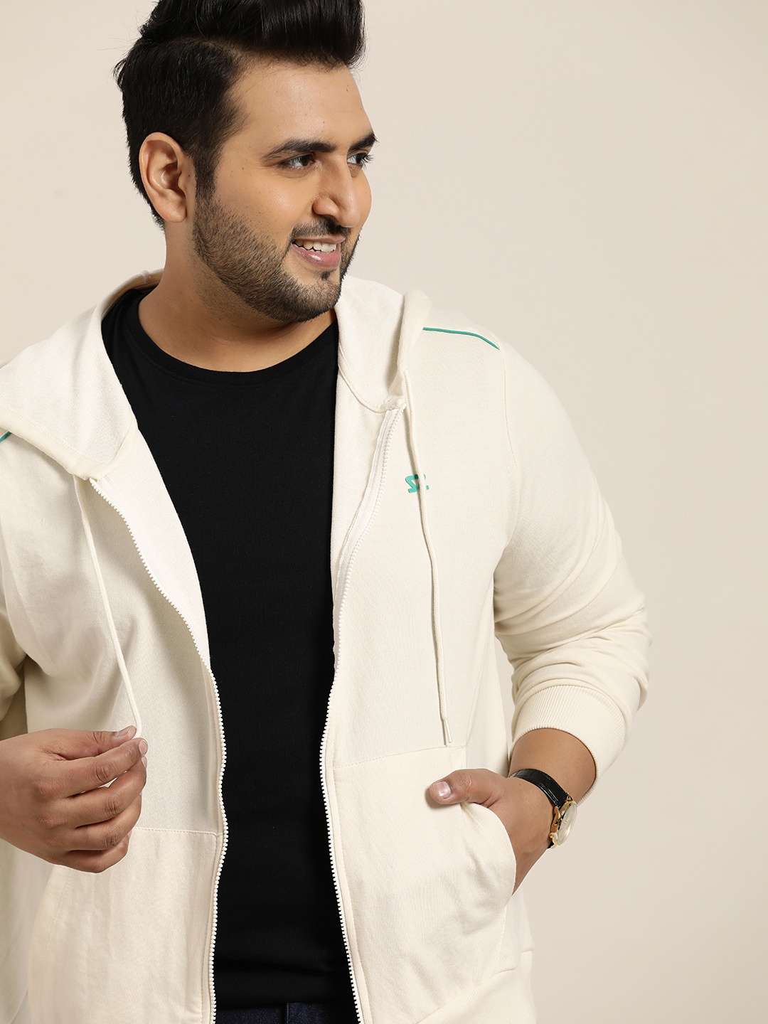 

Sztori Men Plus Size Cream-Coloured Solid Hooded Sweatshirt