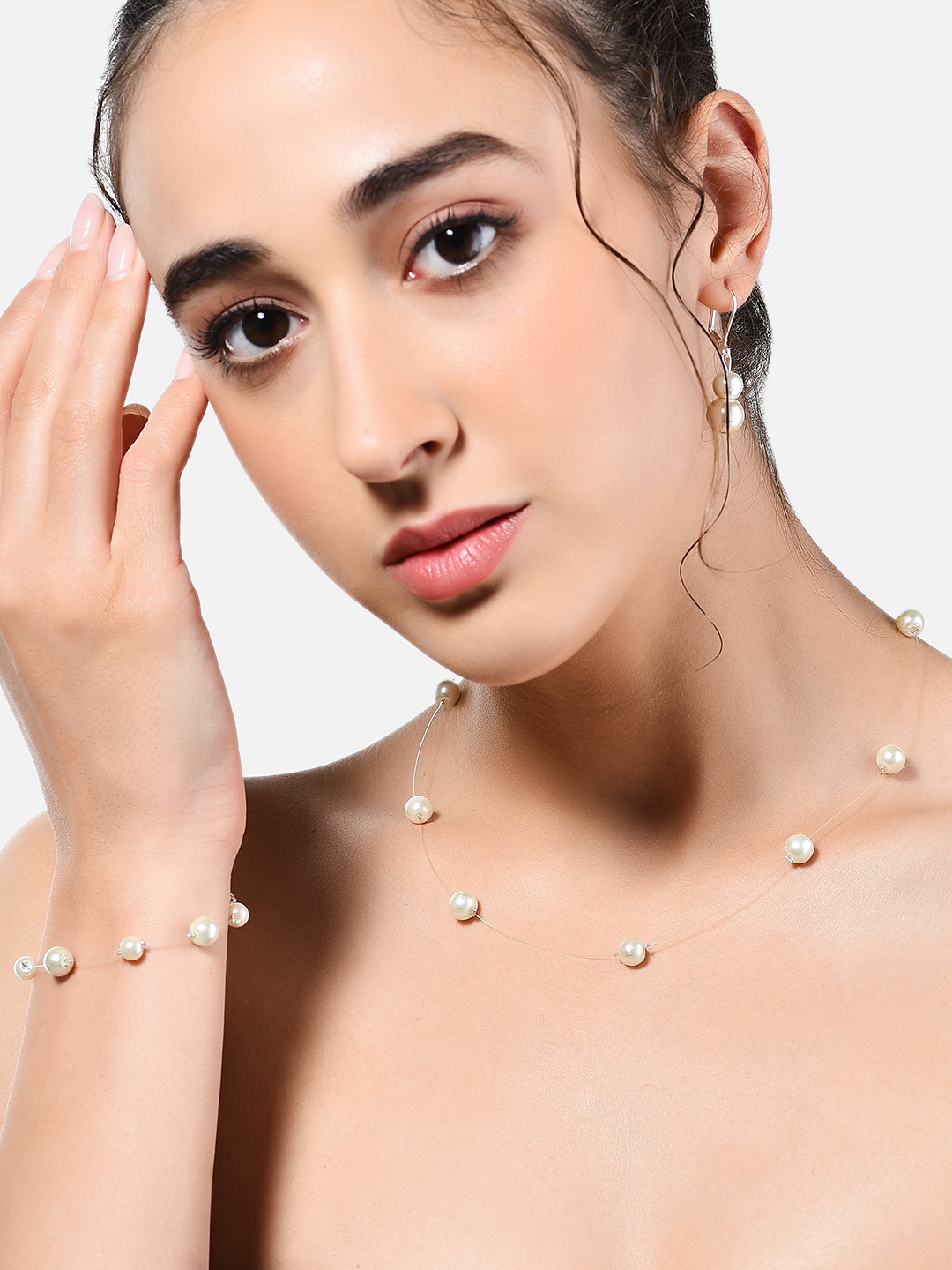 

Zaveri Pearls Silver-Plated Pearls Beaded Jewellery Set
