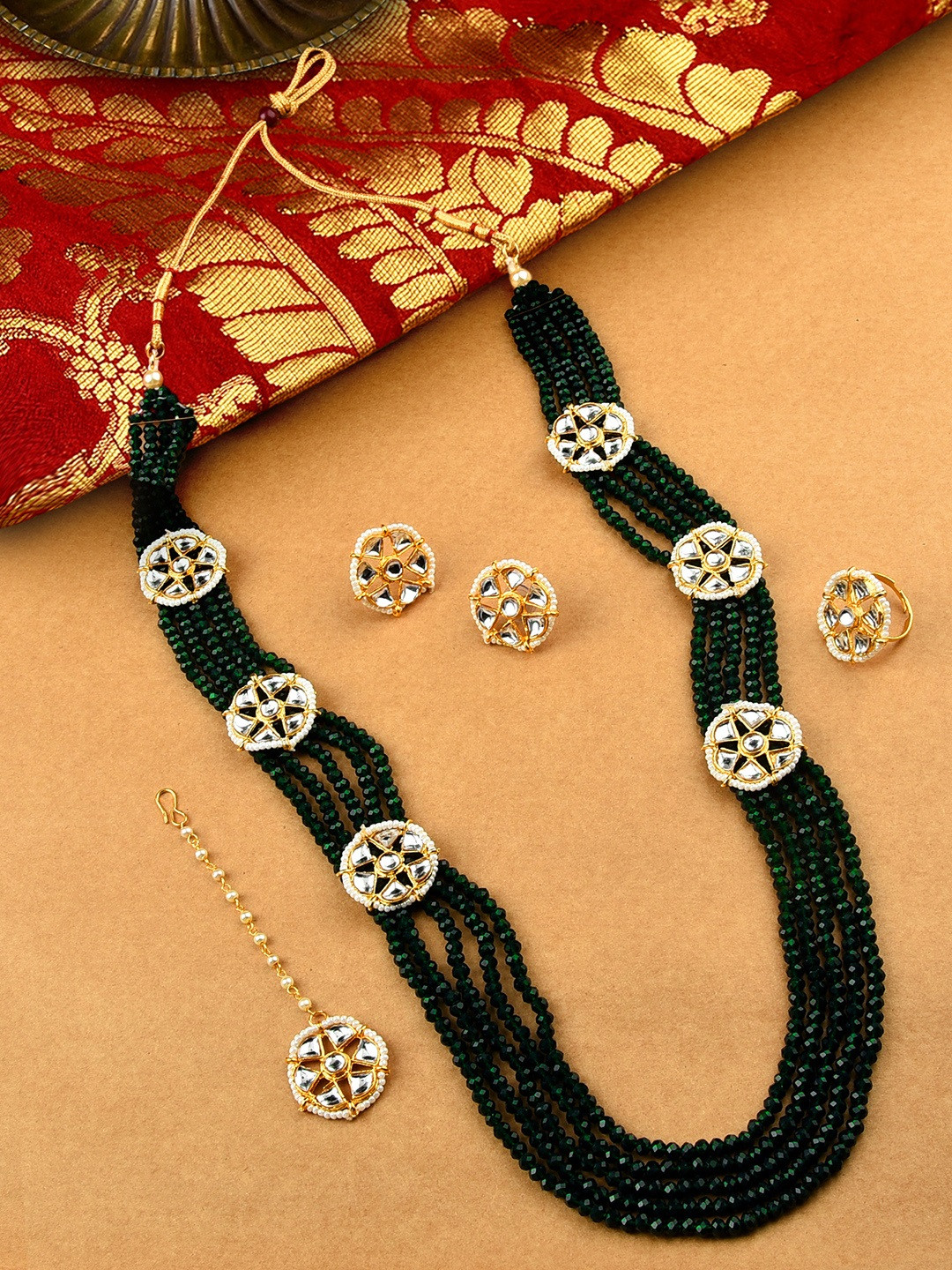 

Zaveri Pearls Green & White Gold-Plated Kundan Studded Layered Jewellery Set