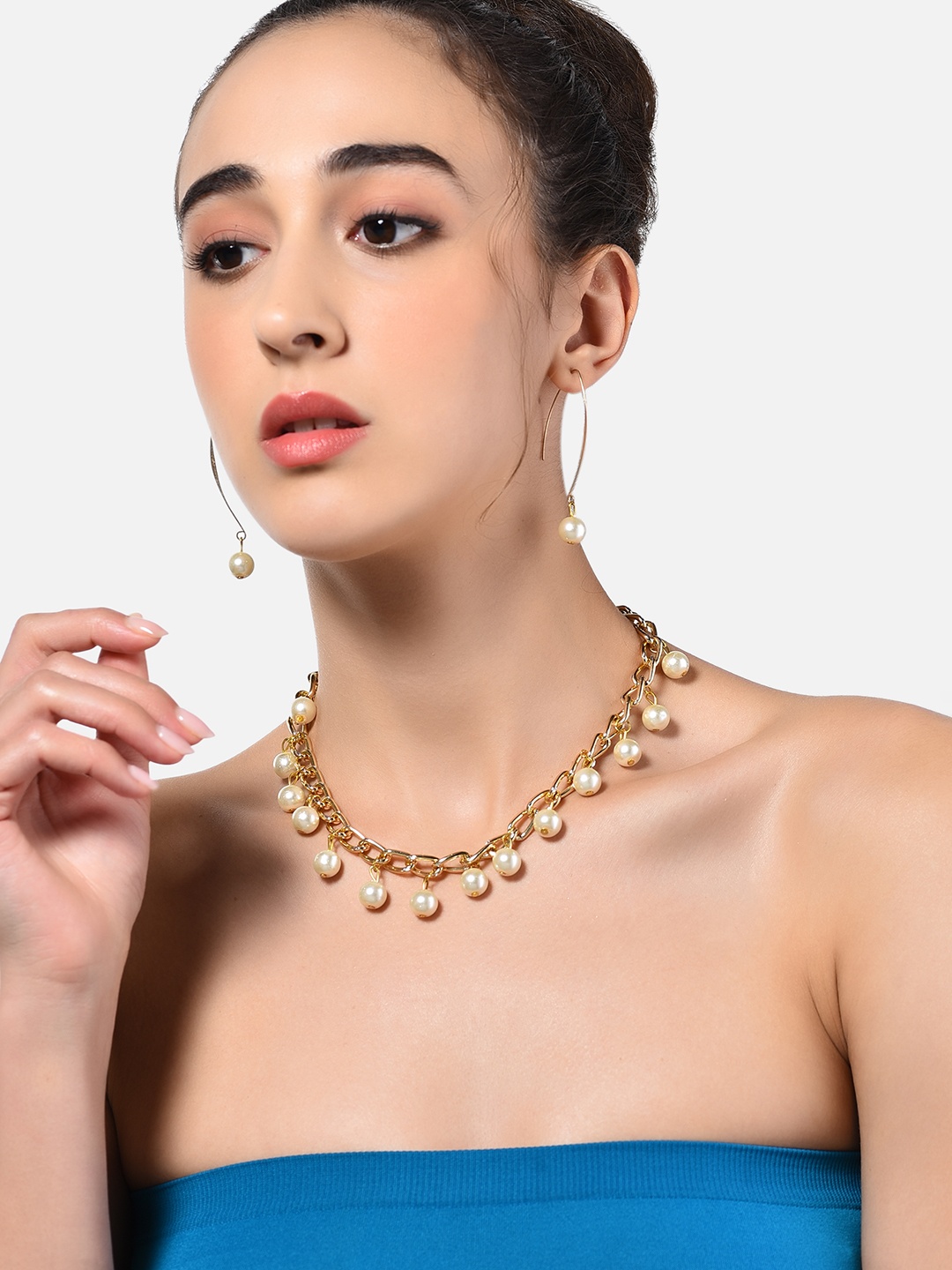 

Zaveri Pearls Gold-Plated & White Beaded Jewellery Set
