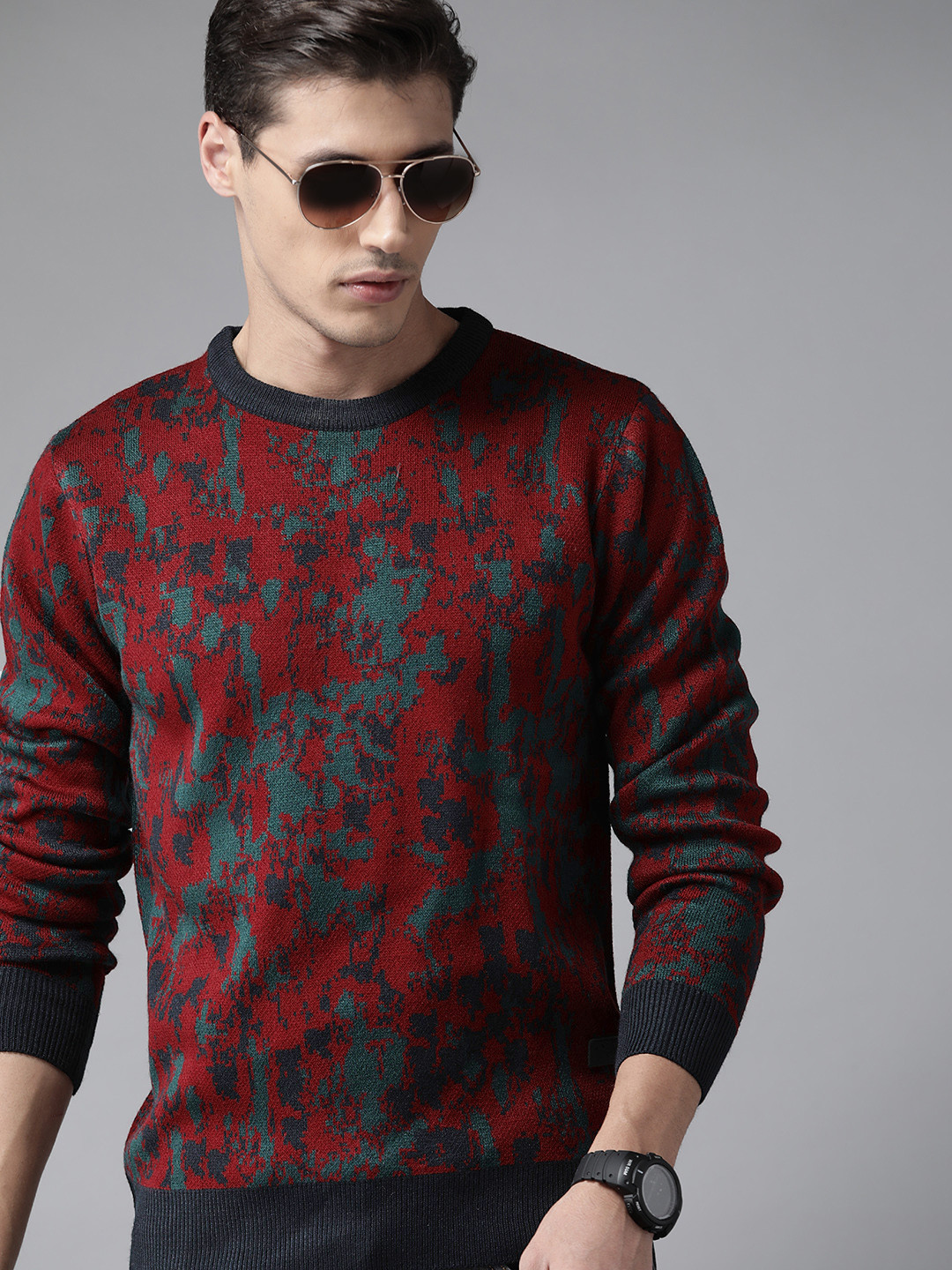 

Roadster Men Maroon & Navy Abstract Design Pullover