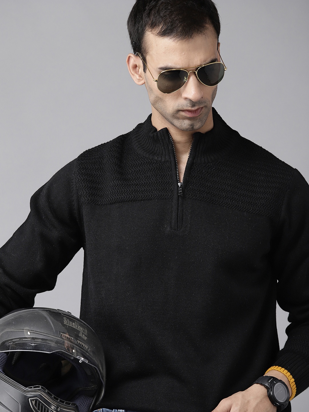 

Roadster Men Black Solid Pullover