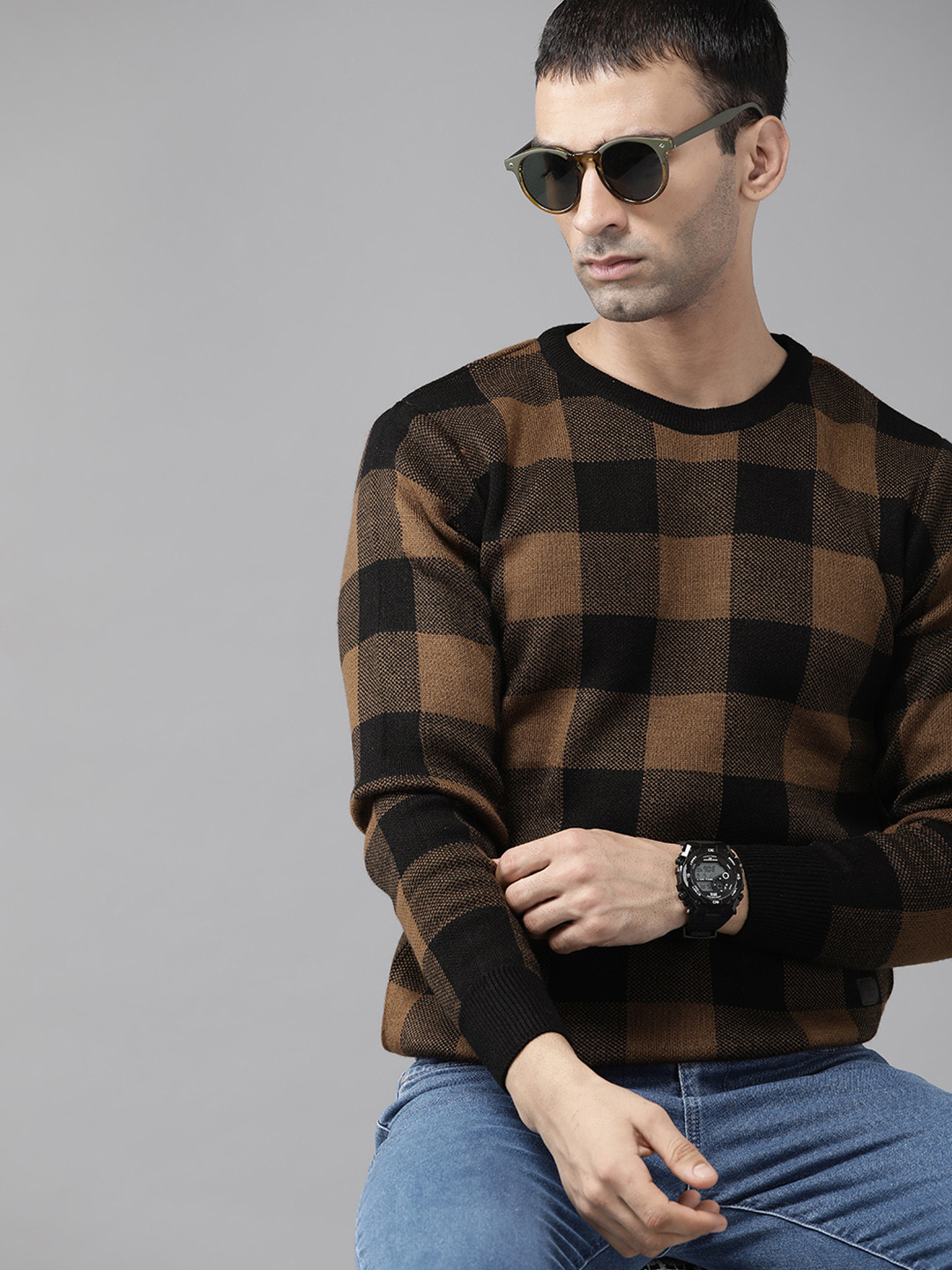

Roadster Men Brown & Black Checked Pullover