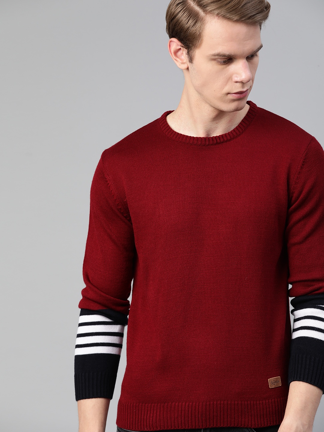 

Roadster Men Maroon Solid Pullover Sweater