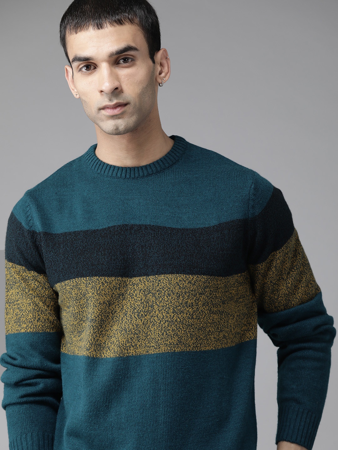 

Roadster Men Teal & Mustard Yellow Colourblocked Pullover