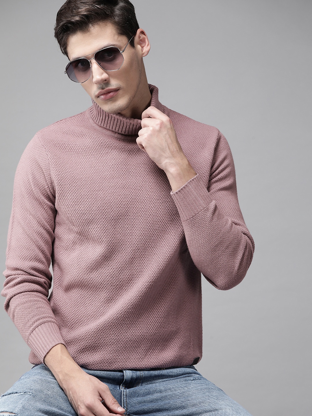 

Roadster Men Mauve Self-Design Pullover