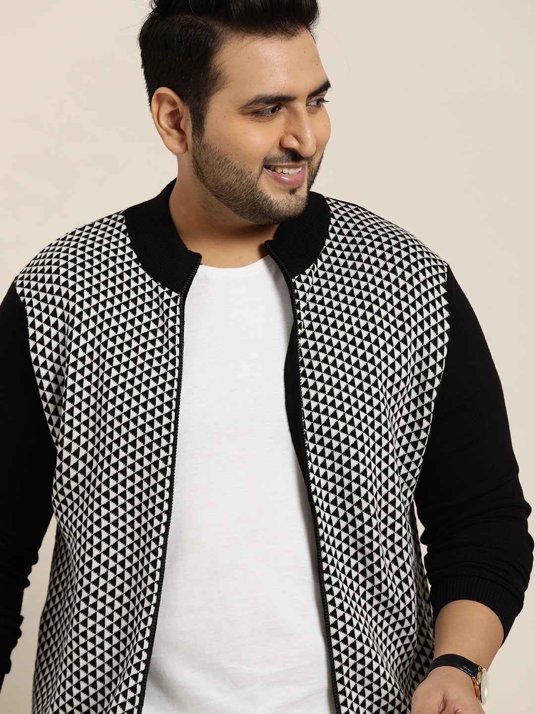

Sztori Men Plus Size Black & White Self-Design Zippered Cardigan