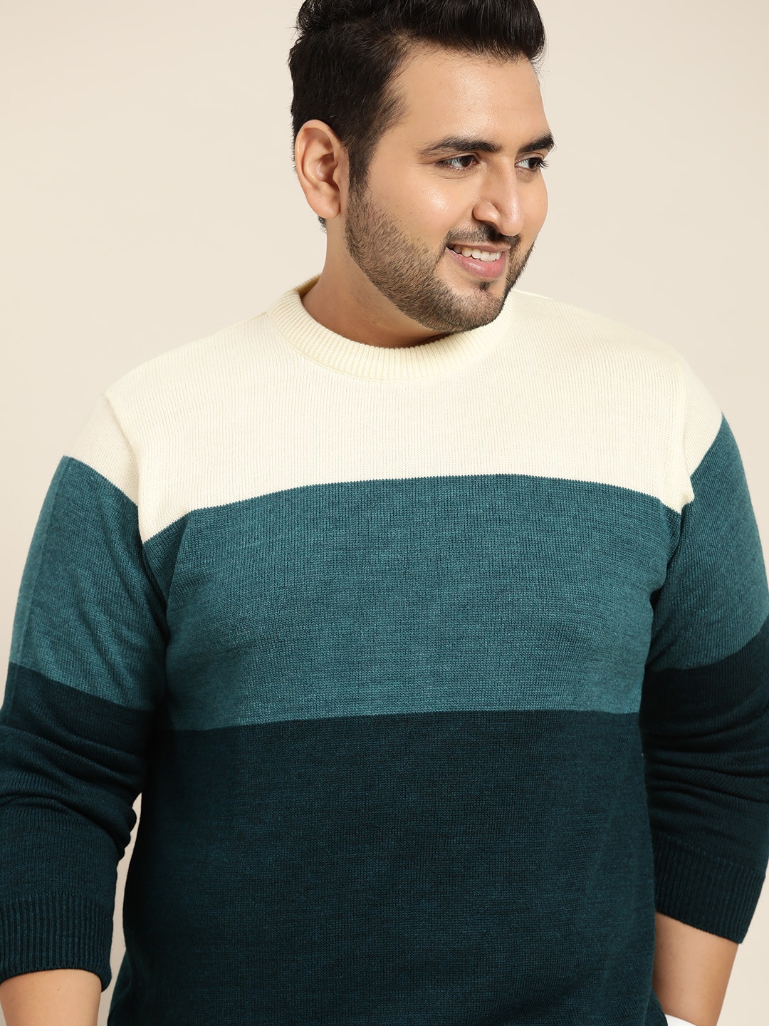 

Sztori Men Plus Size Green & Cream-Coloured Colourblocked Pullover