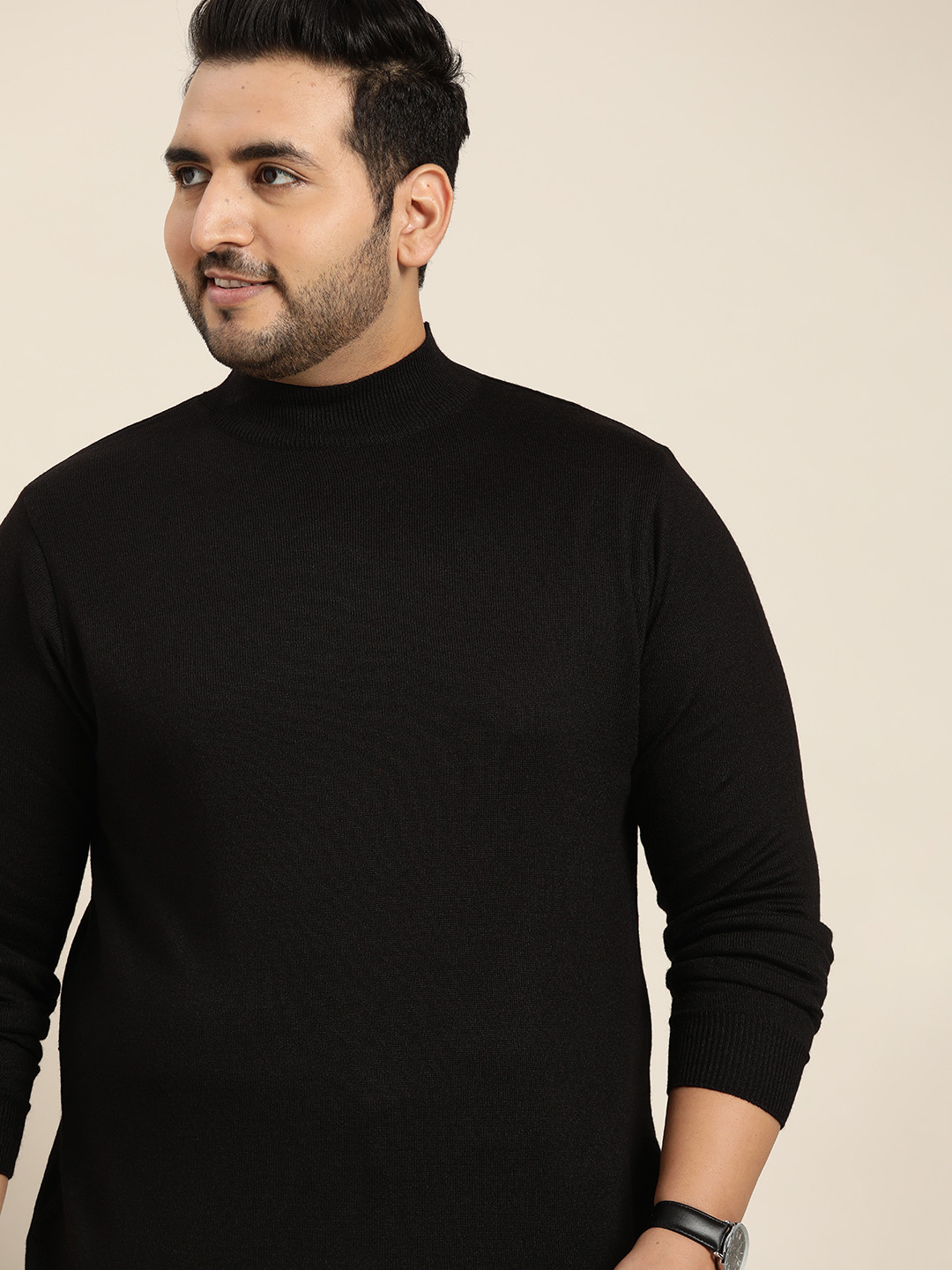 

Sztori Men Plus Size Black Solid Pullover