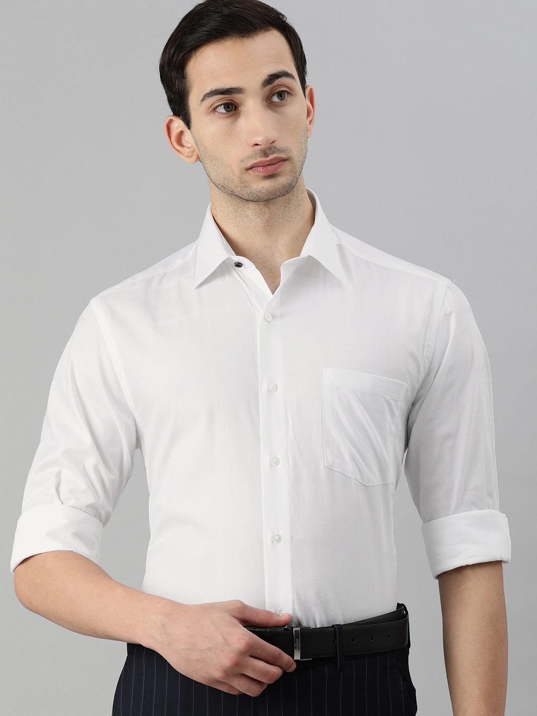 

Arrow New York Men White Textured Slim Fit Formal Shirt