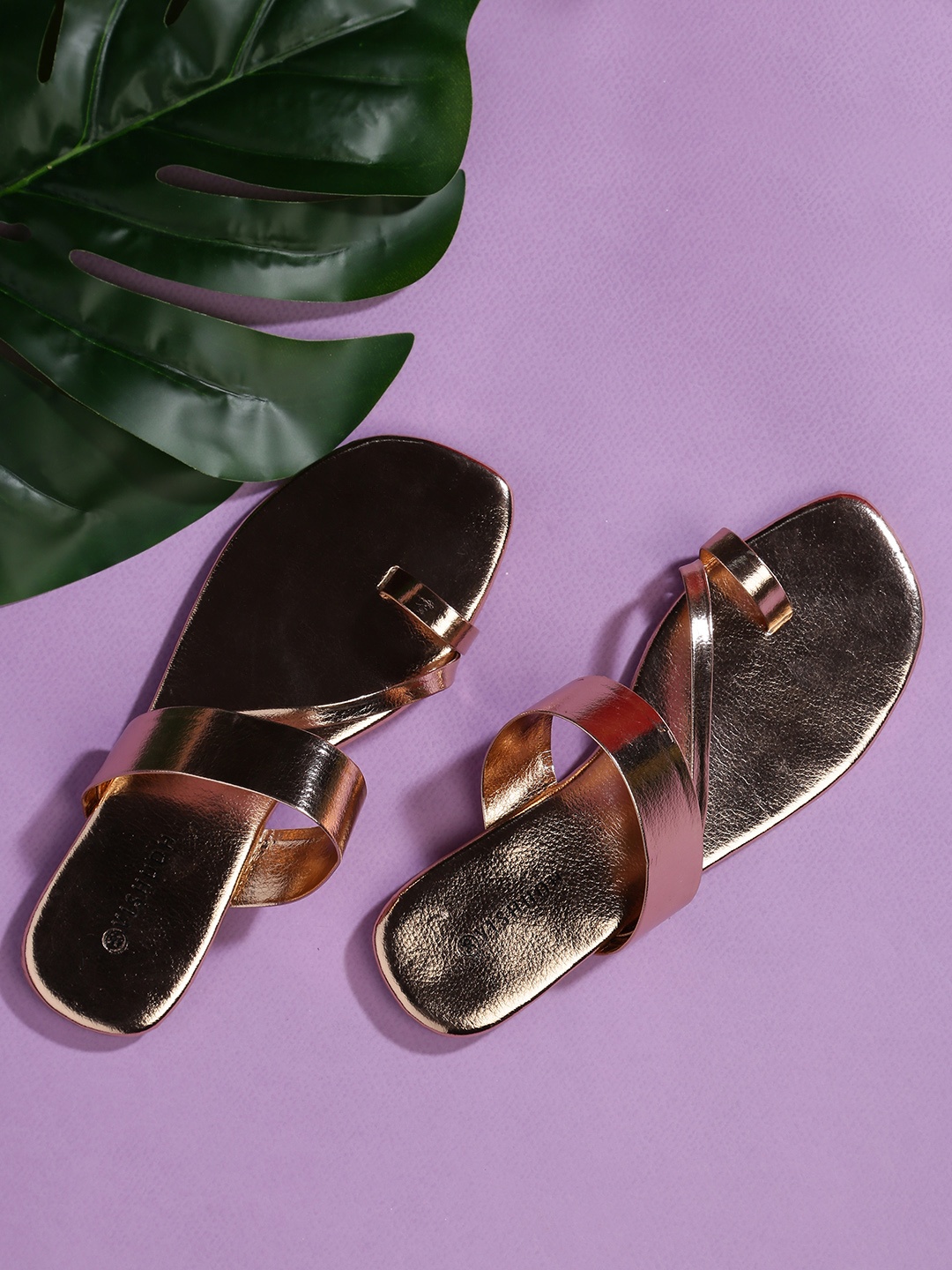 

Vishudh Women Rose Gold-Toned One Toe Flats