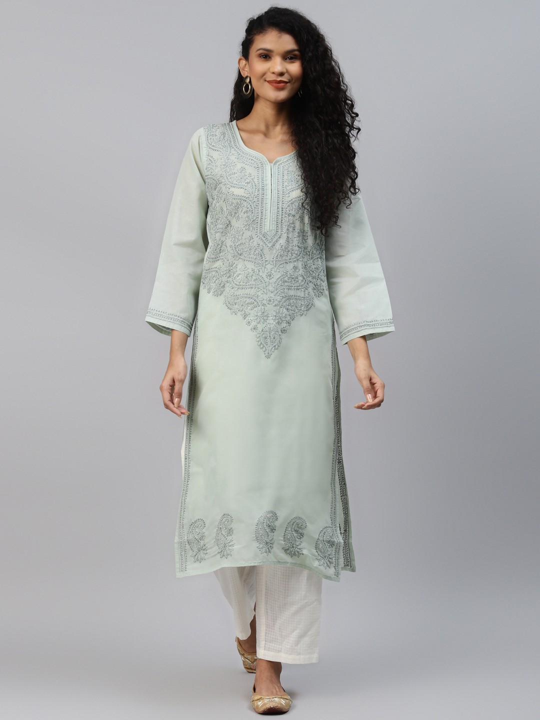 

ADA Women Grey Ethnic Motifs Hand Embroidered Chikankari Handloom Kurta