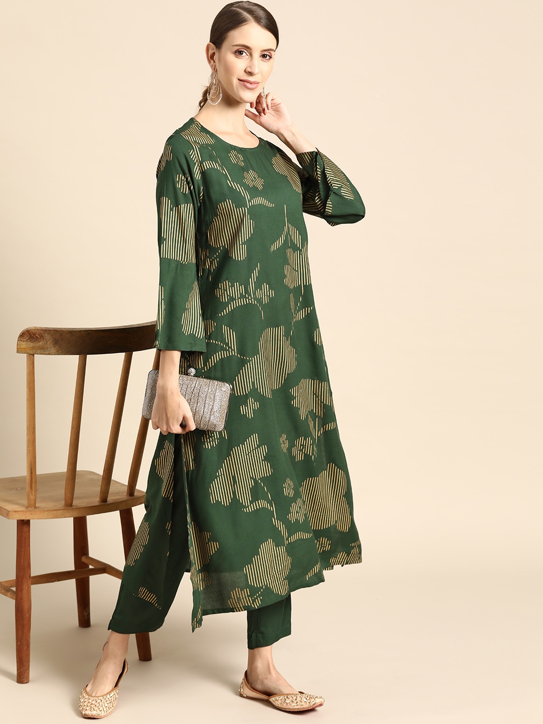 

Anouk Women Green Floral Printed Regular Kurta with Trousers