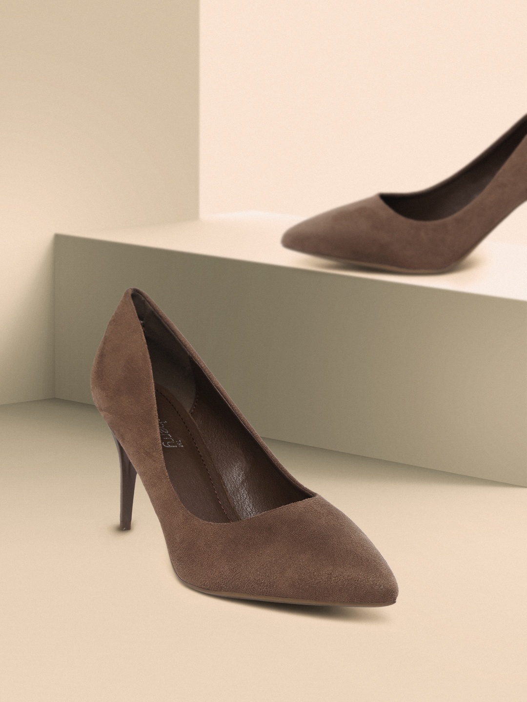 

DressBerry Brown Solid Suede Finish Formal Pumps